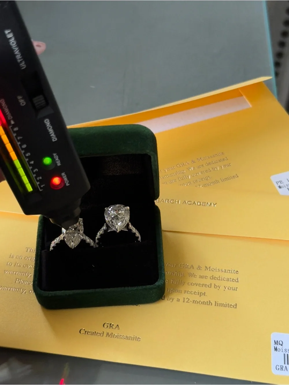 11.2cttw big Moissanite vvs1 engagements rings size 7